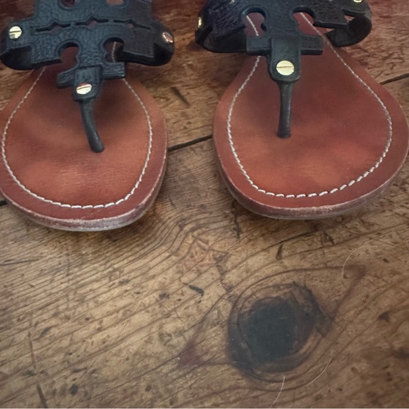 Tory Burch Phoebe Logo Thong Sandal Black 7.5 - Picture 4 of 10